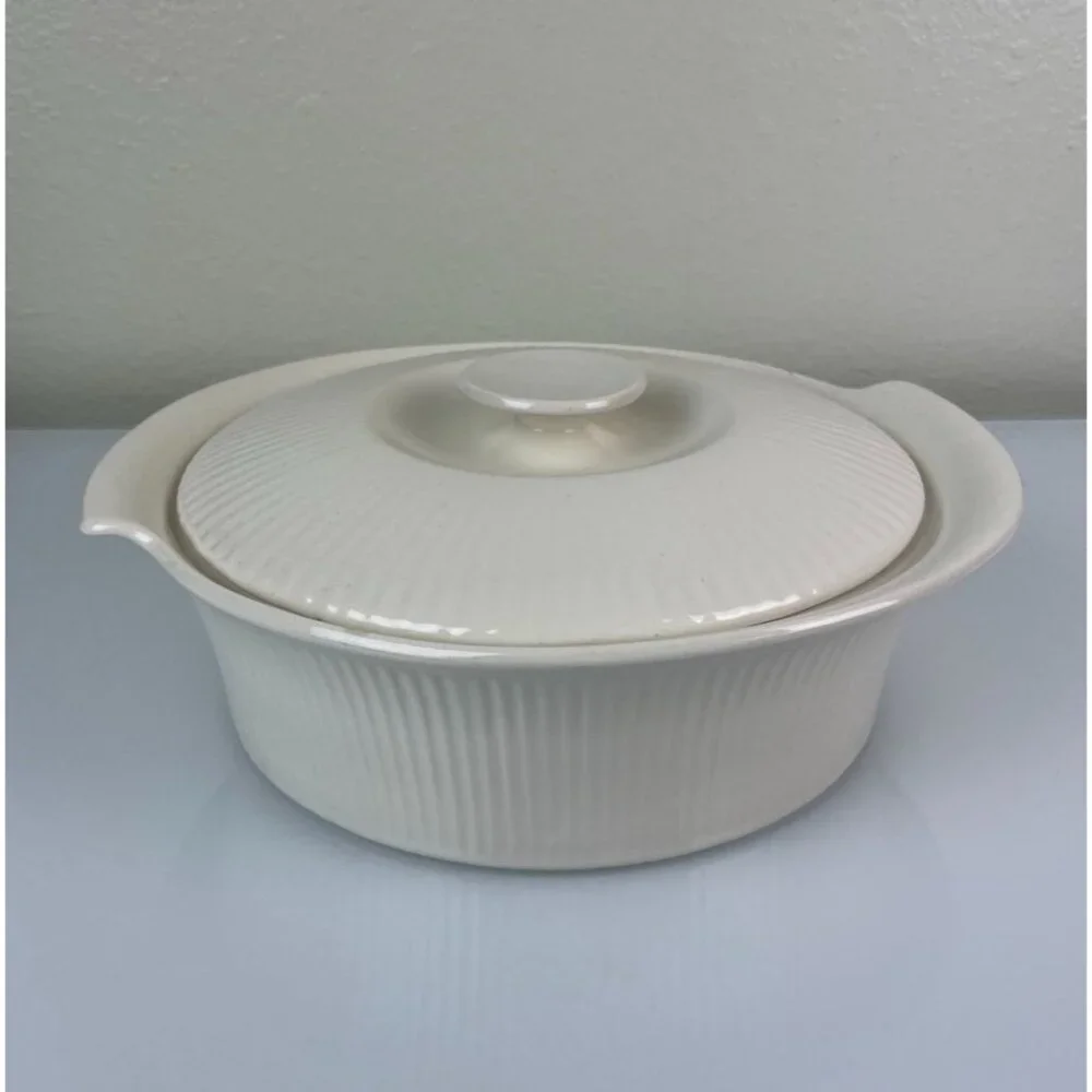 Vintage Mid-Century Red Wing Pottery White Swirl Casserole Baking Dish & Lid 563